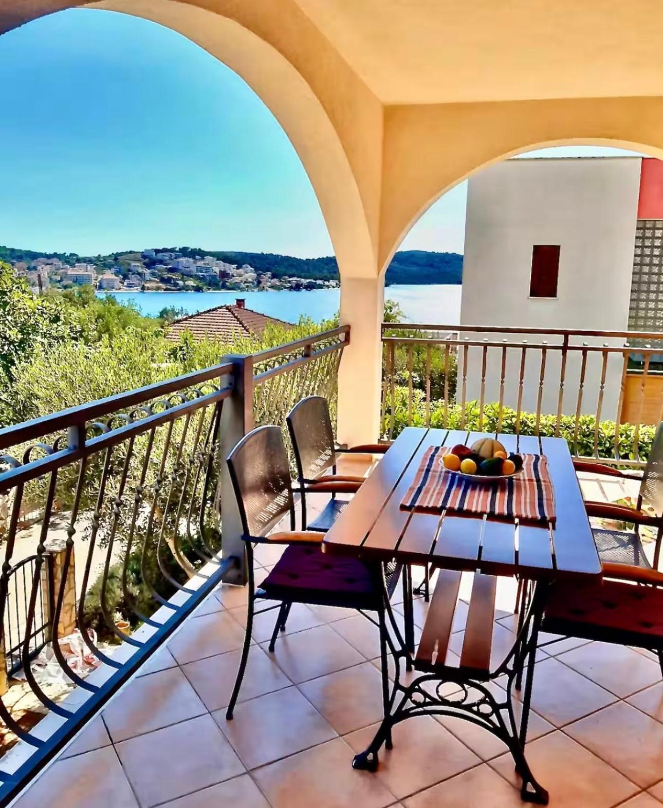 Apartements Klarić Trogir Exterior foto